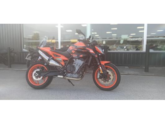 KTM 890 DUKE GP